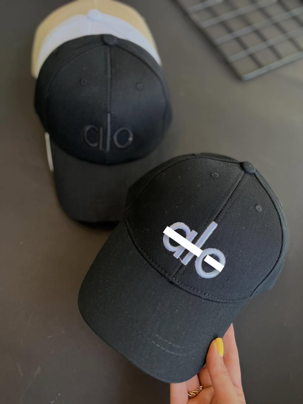 مشکی با مارک سفید